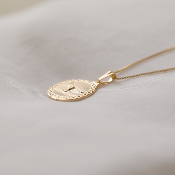 Dove Spirit Necklace | 18k Gold Filled - Picture 6 of 8